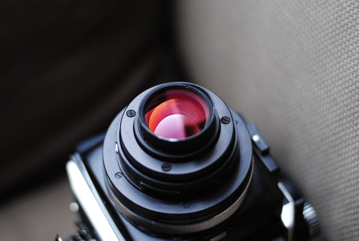 black and silver camera lens