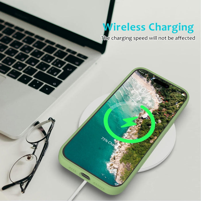 For iPhone 16 Pro Solid Color Silicone Phone Case(Mint Green) - BaskiFit