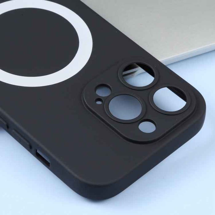 For iPhone 16 Pro Liquid Silicone Magsafe Phone Case(Black)