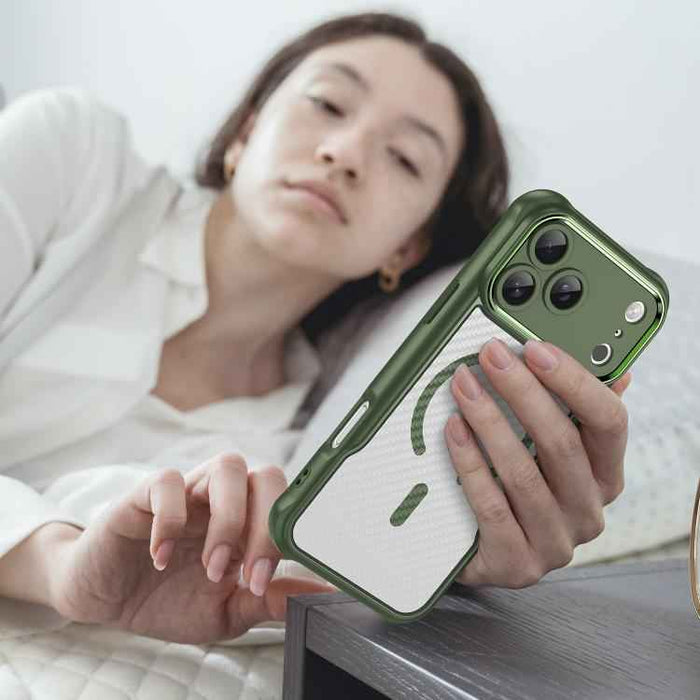 For iPhone 17 Pro Max Carbon Fiber Texture MagSafe Translucent Phone Case(Green)